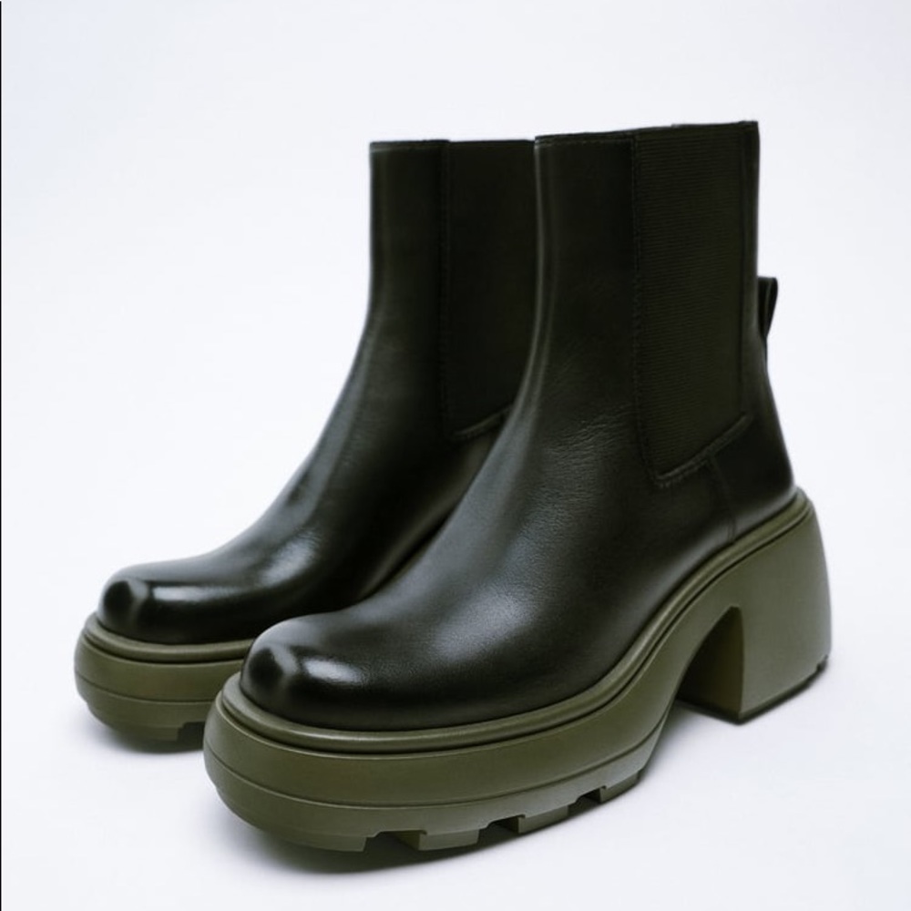 Zara Lug Sole Heeled Leather Ankle Boots - Picture 3 of 6